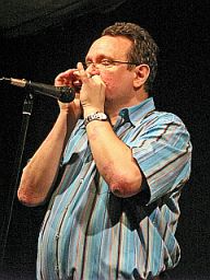 Foto - Reiner Kluth - beim Auftritt im Egen 4 in Wipperfürth am 12.05.07