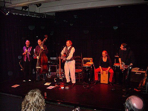 Foto - Tina - beim Auftritt im Kulturrat Bochum am 12.04.08